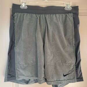 Nike Men's Dual-Tone Gray Athletic Shorts